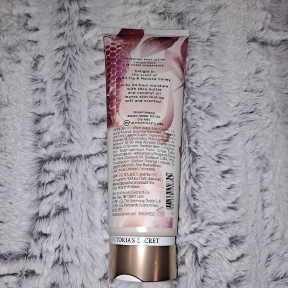 Victoria's Secret Wild Fig & Manuka Honey Body Lotion - Picture 2 of 3